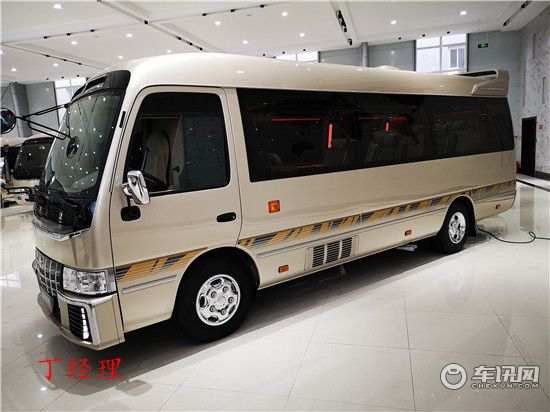 丰田考斯特价格 埃尔法前脸12座报价