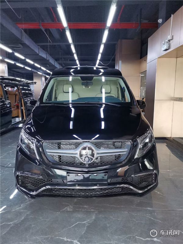 2021款奔驰威霆七座商务车 私人定制全隔断商务车