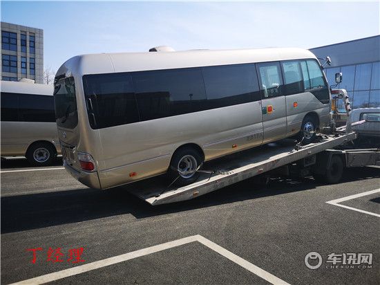 考斯特12座价格 丰田考斯特新款配置