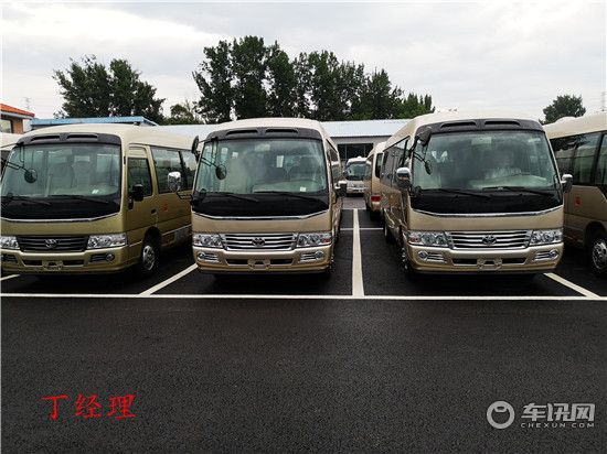 丰田考斯特4.0V6 考斯特11座价格图片