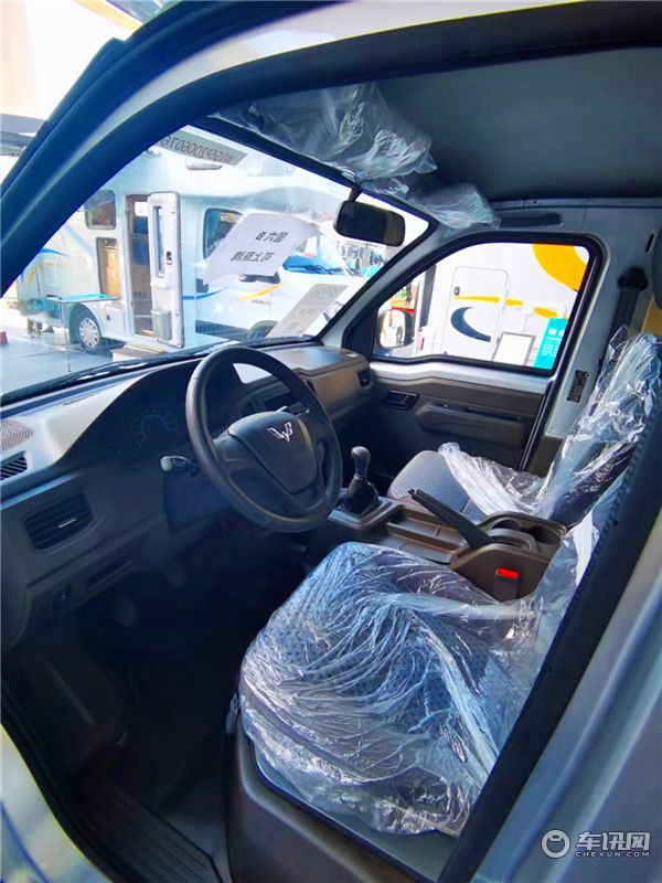 2020款戴德百姓MINI房车，五菱房车哪里有买价格介绍