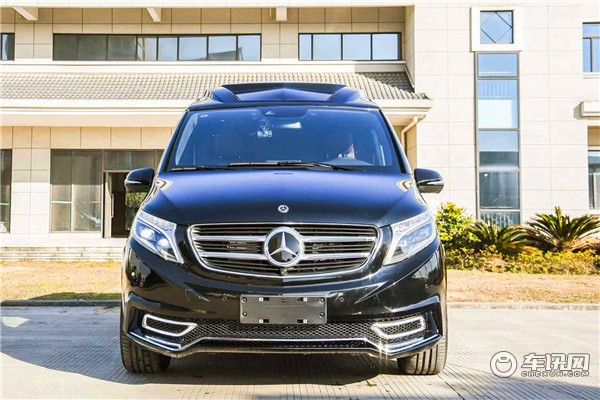 2020款奔驰V260L高顶商务车，铂驰半隔断七座改装价格