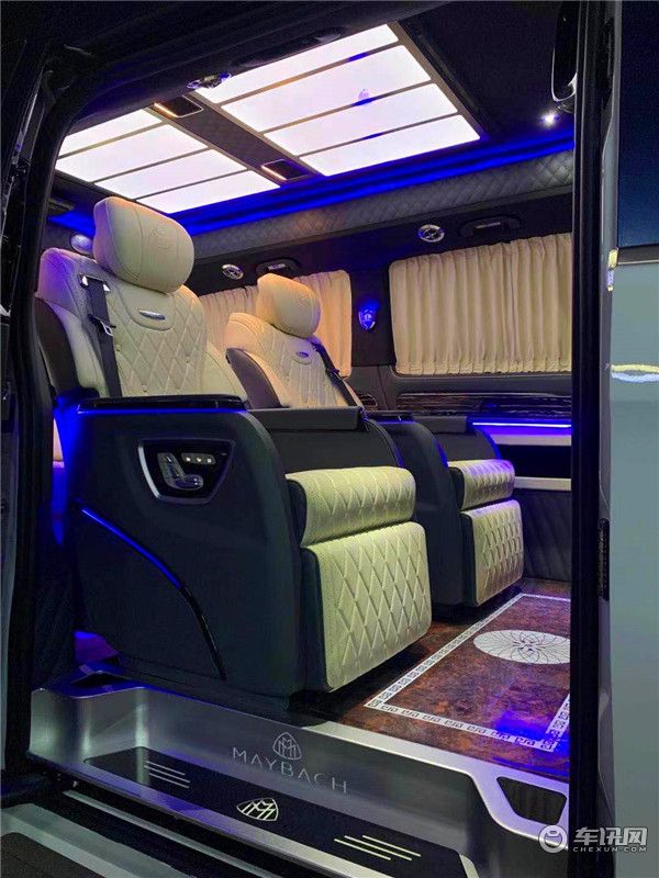 全新奔驰威霆改装商务车 双拼色蓝鲸版上海现车在售