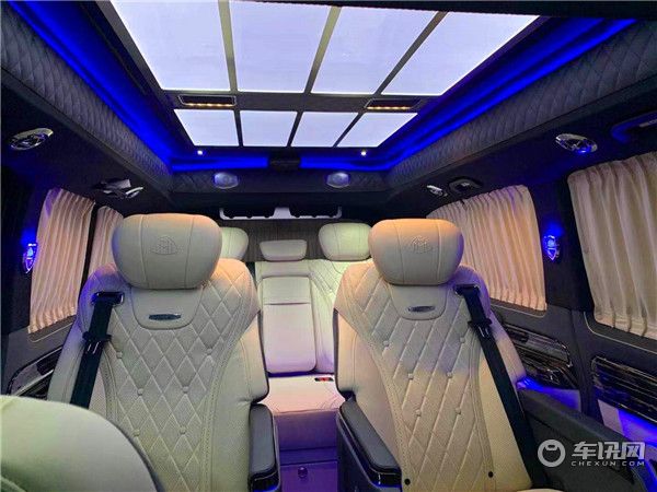 全新奔驰威霆改装商务车 双拼色蓝鲸版上海现车在售
