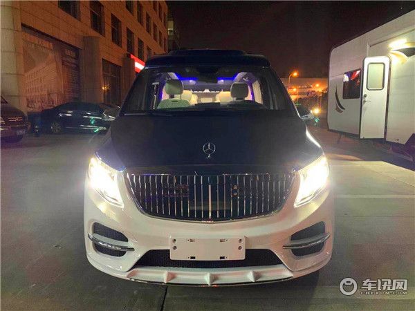 全新奔驰威霆改装商务车 双拼色蓝鲸版上海现车在售