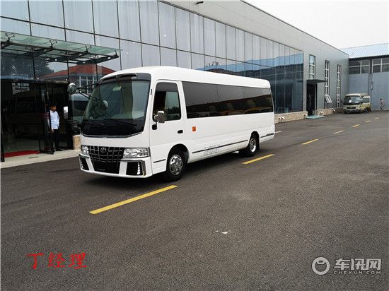 丰田考斯特11座改装 考斯特新款中巴车