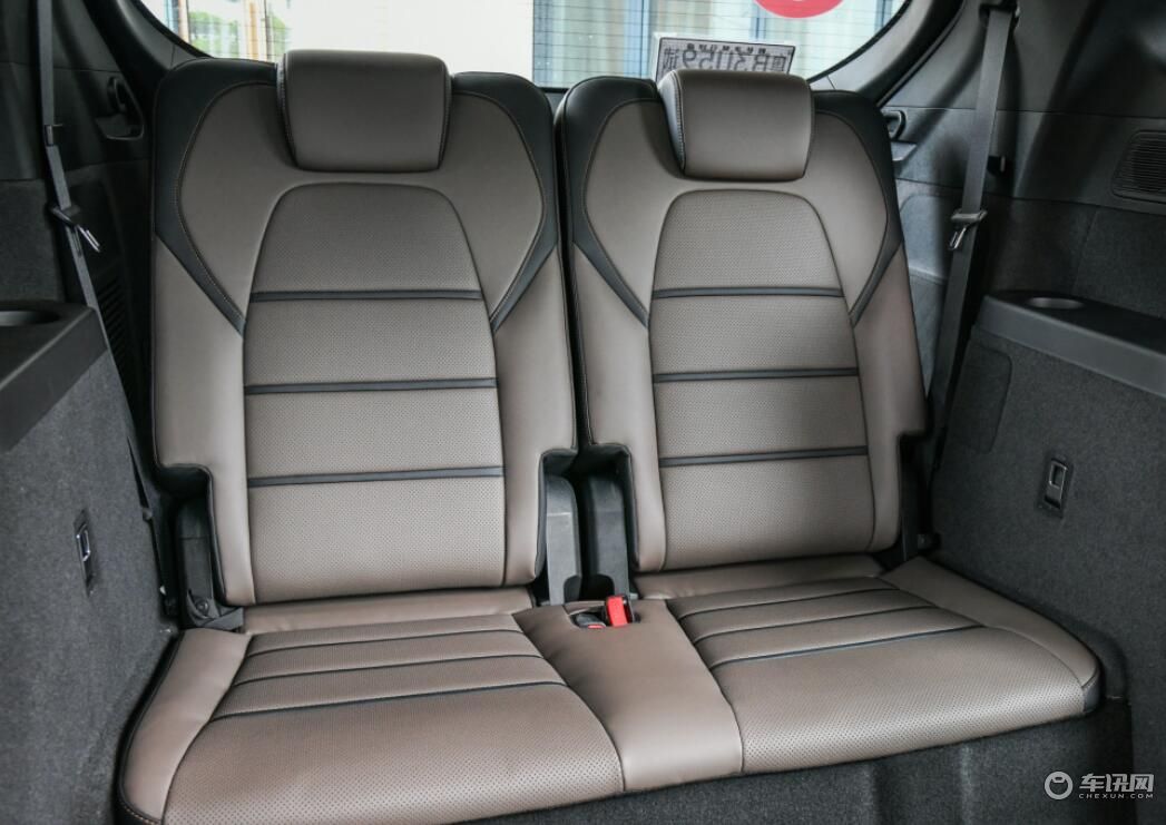 能买七座何必五座，七座车照样六年免检！