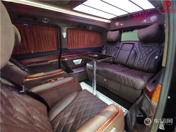 2020国产奔驰V260L高顶商务车，奔驰商务车加装高顶价格多少