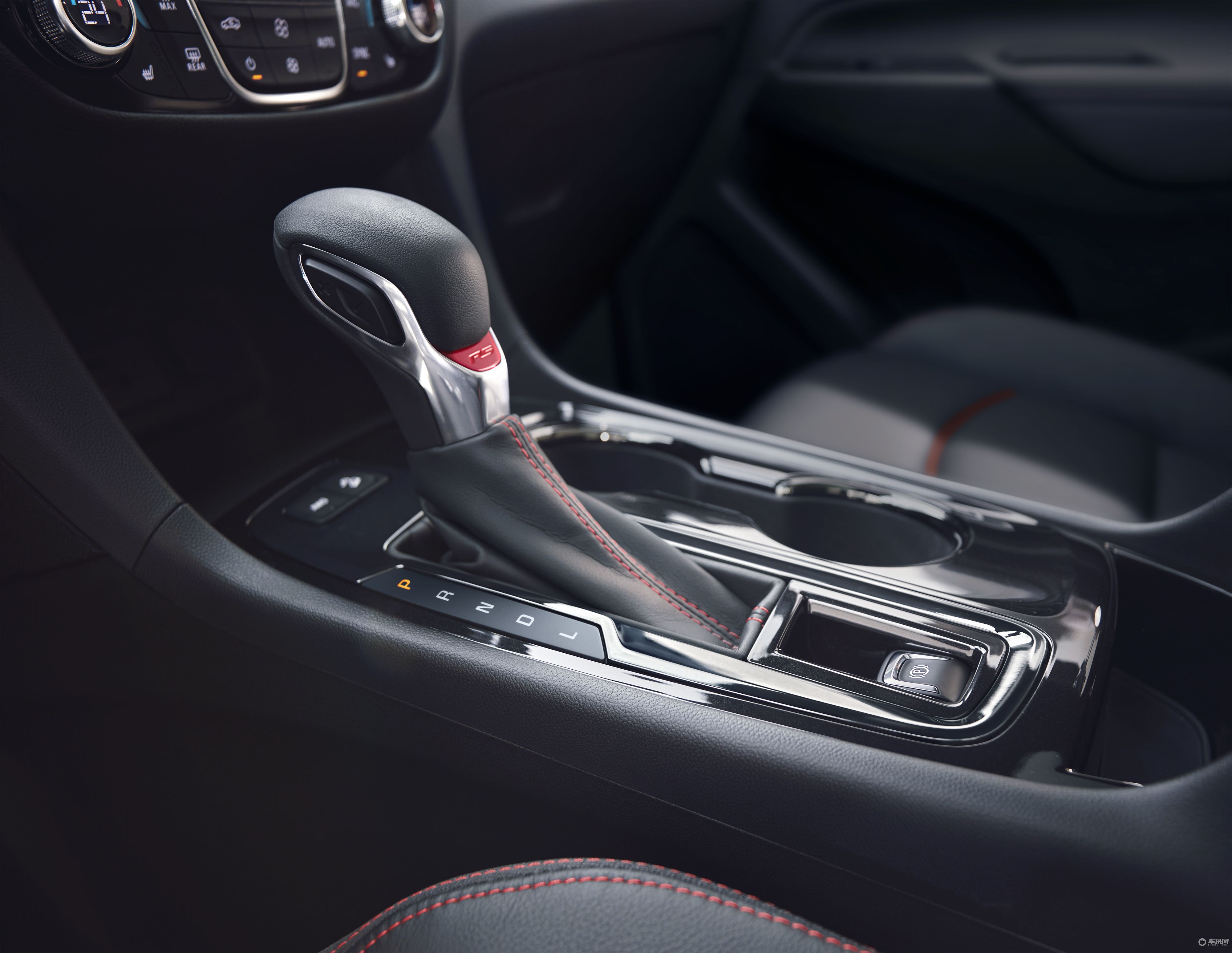 探界者中期改款，和奇骏、探岳对比，性价比如何？