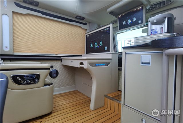 2020丰田考斯特_柯斯达_尼桑碧莲中巴车销售改装总店