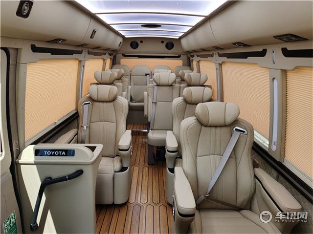 2020丰田考斯特_柯斯达_尼桑碧莲中巴车销售改装总店