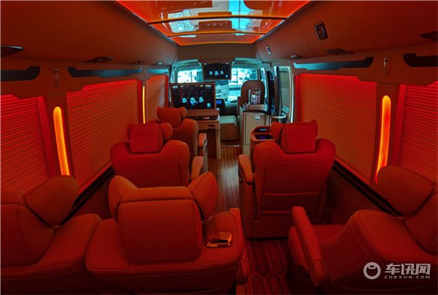 2020丰田考斯特_柯斯达_尼桑碧莲中巴车销售改装总店