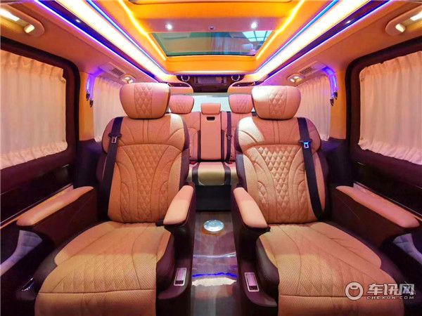2020新款奔驰V260L七组商务车，莱茵改装高顶VS680商务车