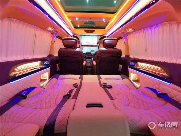 2020新款奔驰V260L七组商务车，莱茵改装高顶VS680商务车