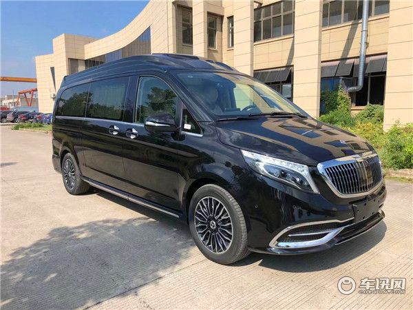 2020款奔驰V260L定制蒂芙尼蓝奢华内饰 心所向驰之恒