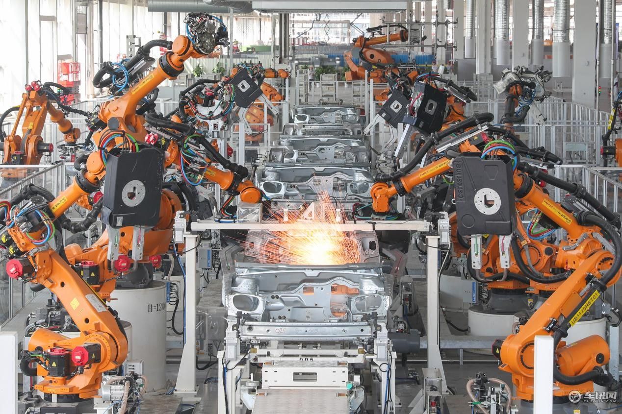 “恒大造车记”震撼更新！两大基地启动试生产