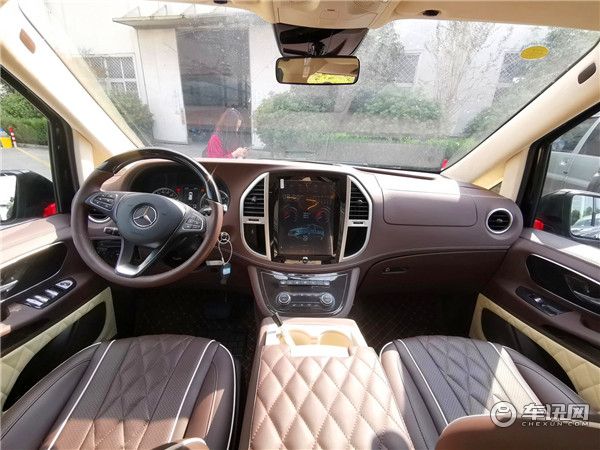 2020款奔驰威霆定制高顶七座商务车 全新外观全新内饰现车在店