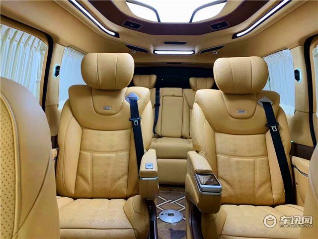 2020款奔驰V260L高顶版商务车，傲旋系列，全模具内饰