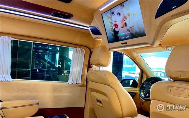 2020款奔驰V260L高顶版商务车，傲旋系列，全模具内饰