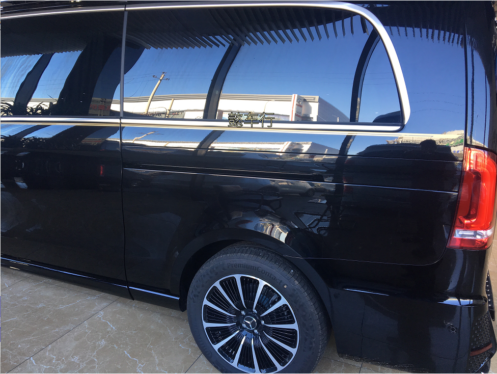 2020款奔驰V260L底升空气悬挂加9速--店内现车