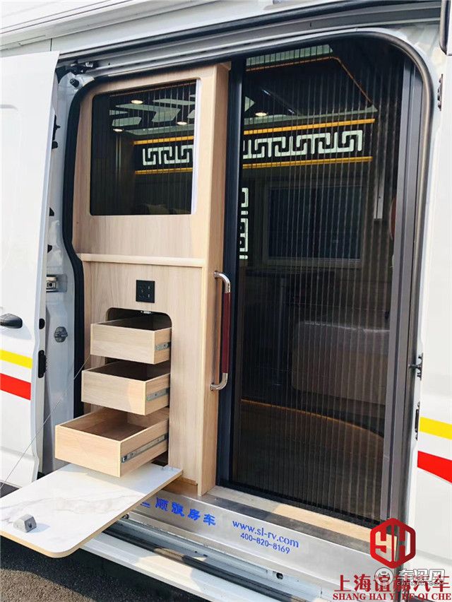 2020款顺旅B型房车，大通V90长轴版，国风内装紧随潮流