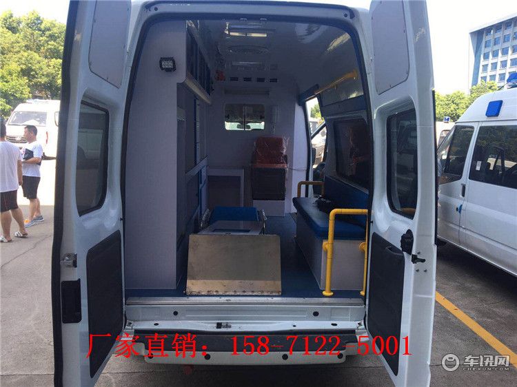 新款福特V362转运型救护车报价 汽油自动挡救护车车型及品牌