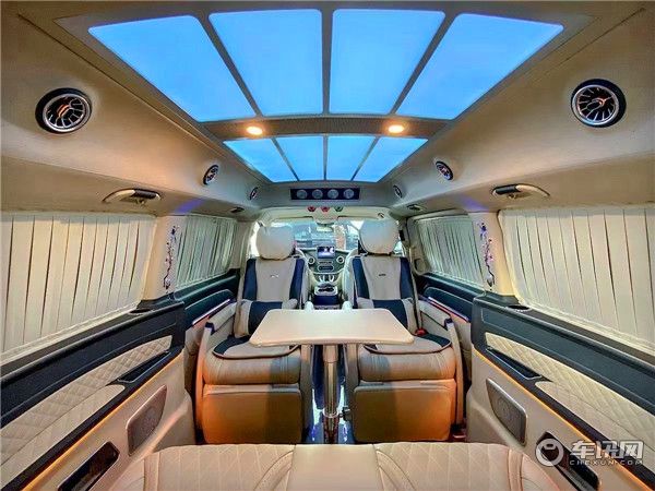 全新奔驰威霆改装VS680七座商务车 豪华MPV的标杆之选