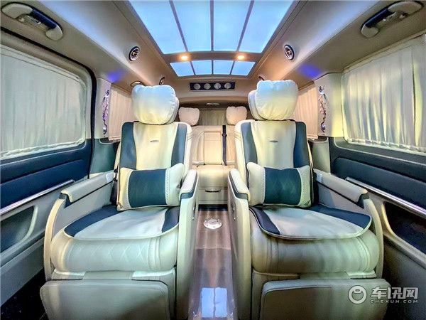 全新奔驰威霆改装VS680七座商务车 豪华MPV的标杆之选