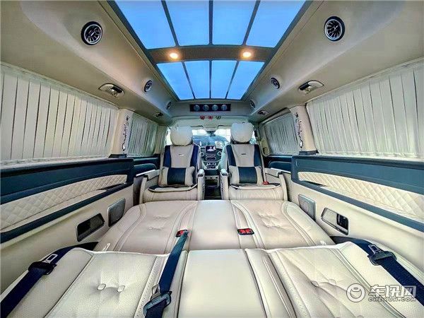 全新奔驰威霆改装VS680七座商务车 豪华MPV的标杆之选