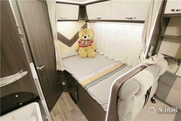 全新依维柯C型无拓展房车 铂驰旅行家大空间高配置