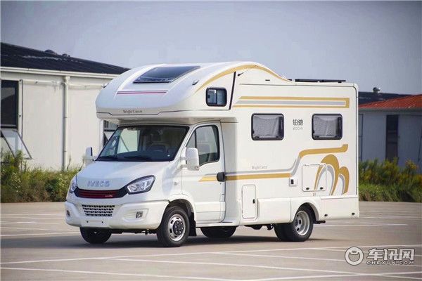 全新依维柯C型无拓展房车 铂驰旅行家大空间高配置