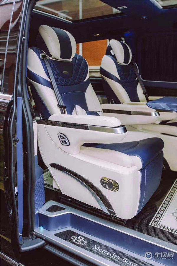 2021款奔驰V260L神盾WALD版,七座改装商务车的首选