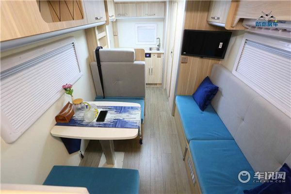 2020款戴德百姓房车MINI 国内最具性价比C型房车