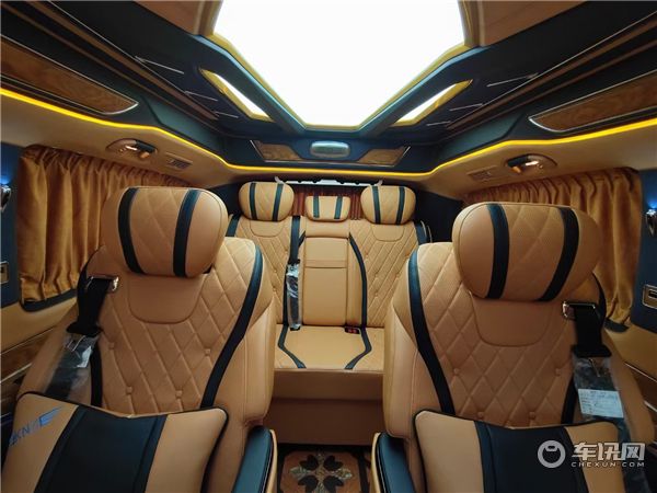 奔驰V260L高顶无隔断七座商务车 魔都定制版多少钱？