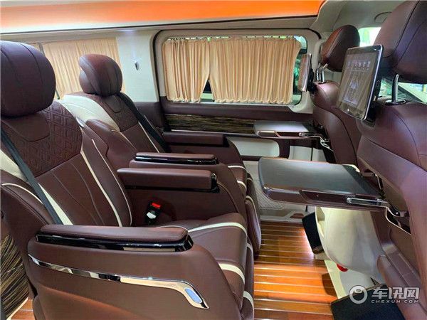 2020款奔驰V260L商务车,宇通汽车,高顶版价格多少