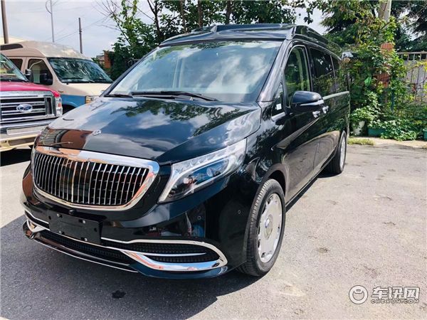 奔驰V260L高顶无隔断七座商务车 魔都定制版多少钱？