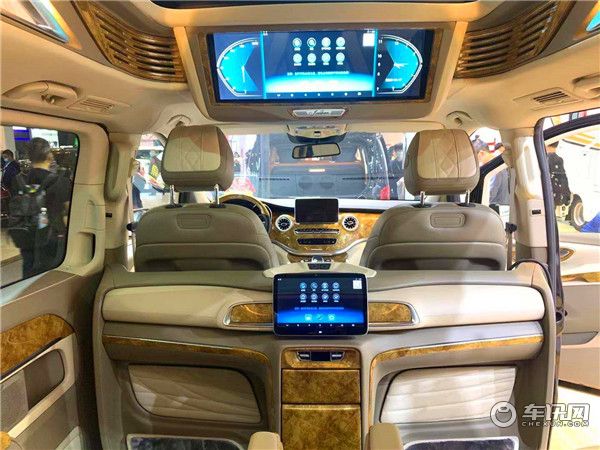 金冠奔驰V260L改装高顶七座，吧台半隔断诠释奢华MPV