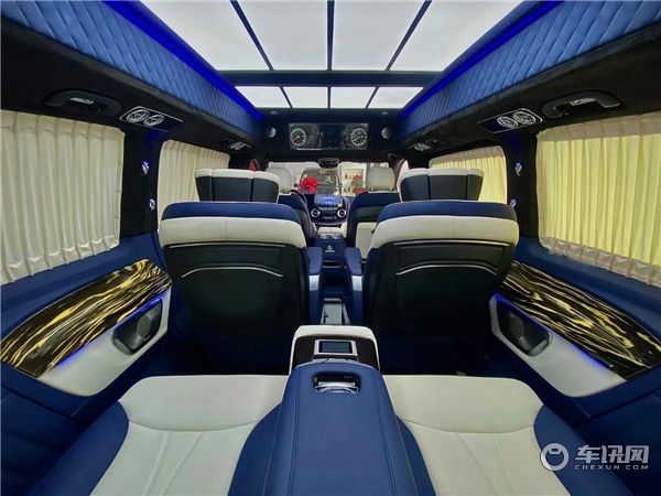 20款奔驰威霆商务车，威霆高顶VS680双拼商务车