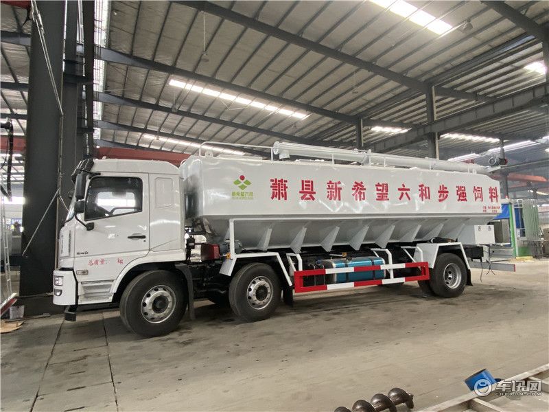 东风天锦10吨饲料运输车 养鸡场专用饲料车厂家直销