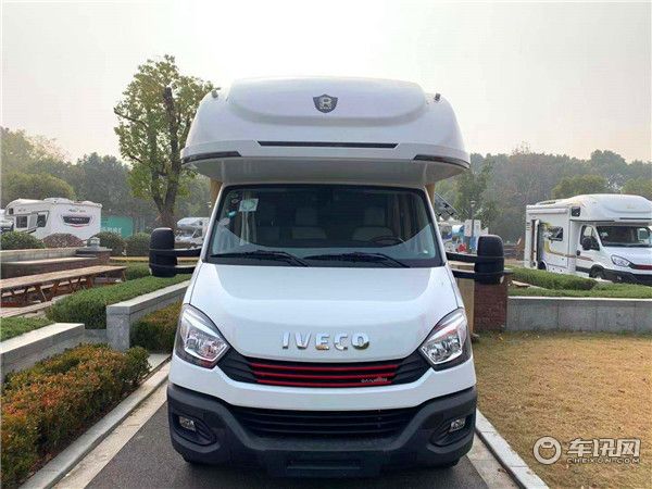 隆翠C型无拓展依维柯房车，高品质旅居车只为家人造好车