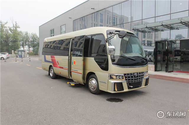 丰田考斯特，柯斯达11座定制商务车，移动办公厅