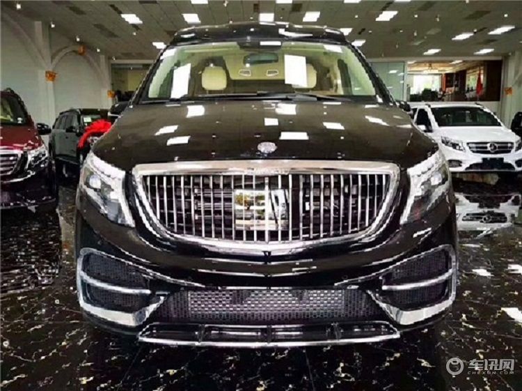 2020新款奔驰V260L商务车报价，奢石高顶豪华内饰升级