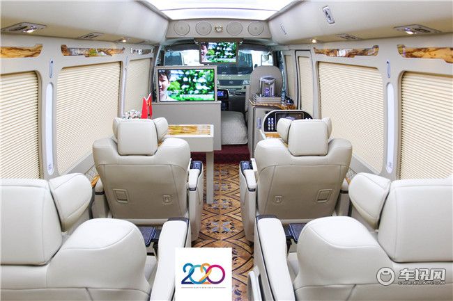 丰田考斯特10座11座12座13座报价 顶配多少钱