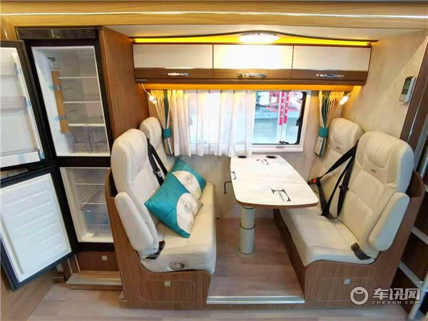 2021新款瑞弗V820依维柯房车，最新国六现车在店