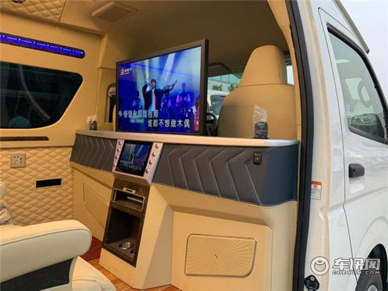 丰田海狮埃尔法,航空座椅+6缸油耗价格