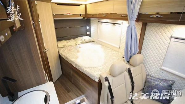 上汽跃进海角七号轻卡房车，真正的豪华空间之王