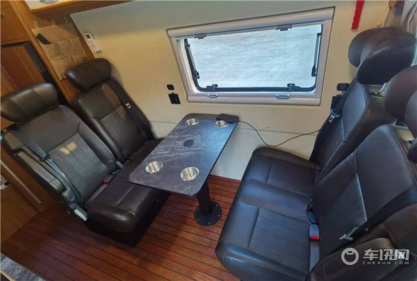 新款卫航大通V90B型房车，现车特价优惠