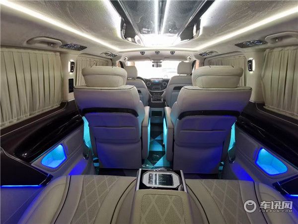 新款奔驰威霆改装商务车,银河内饰特价在售