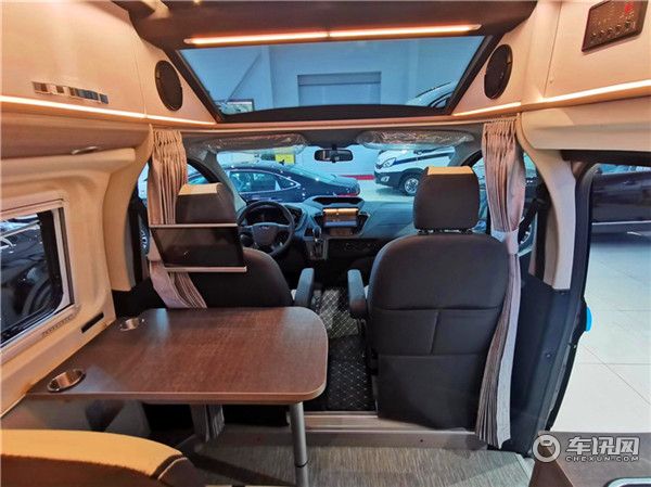 car_1_1_dbab46b0ddc648d29e82c06d909cd613.jpg