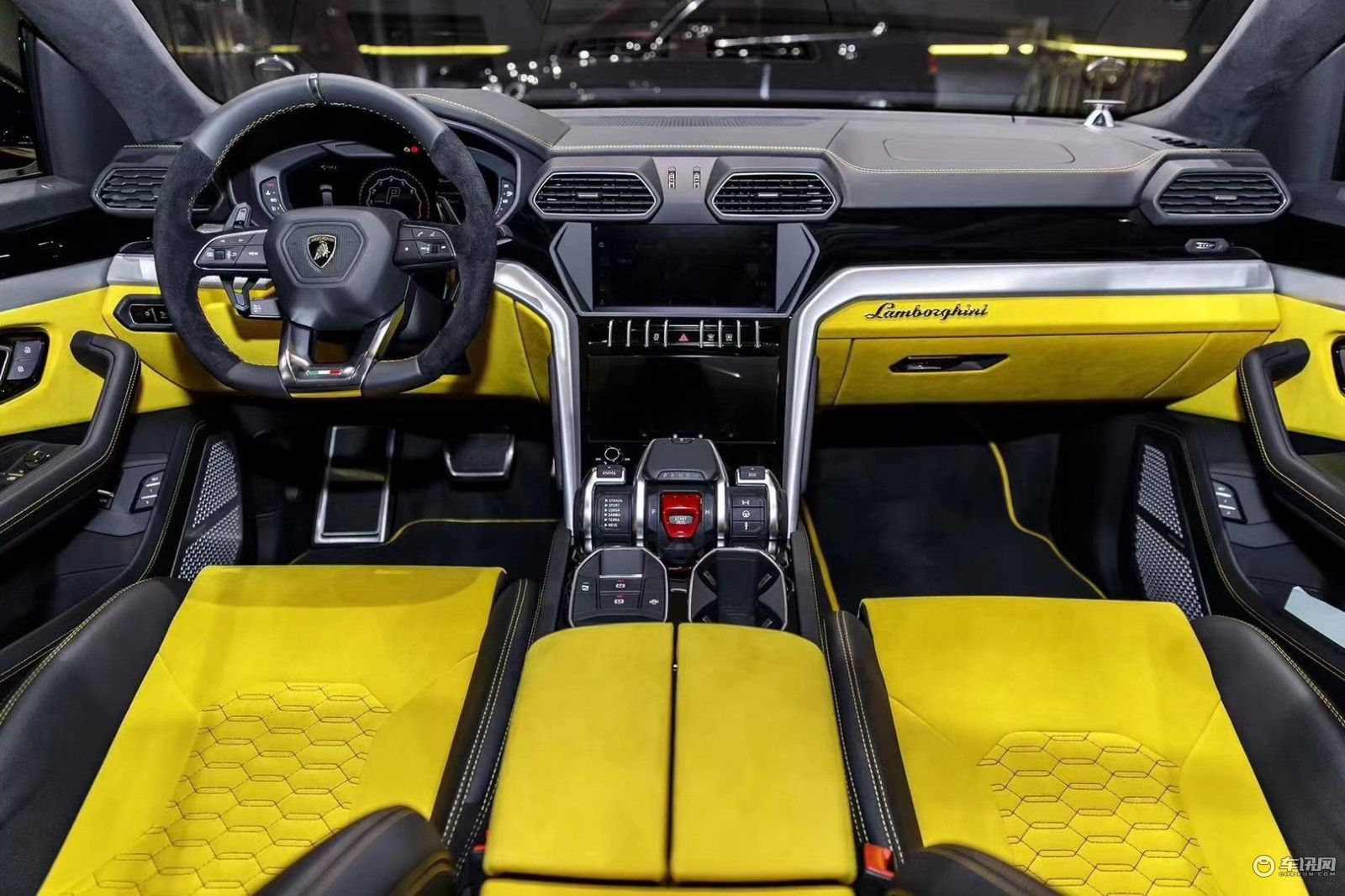 兰博基尼SUV野牛    Urus